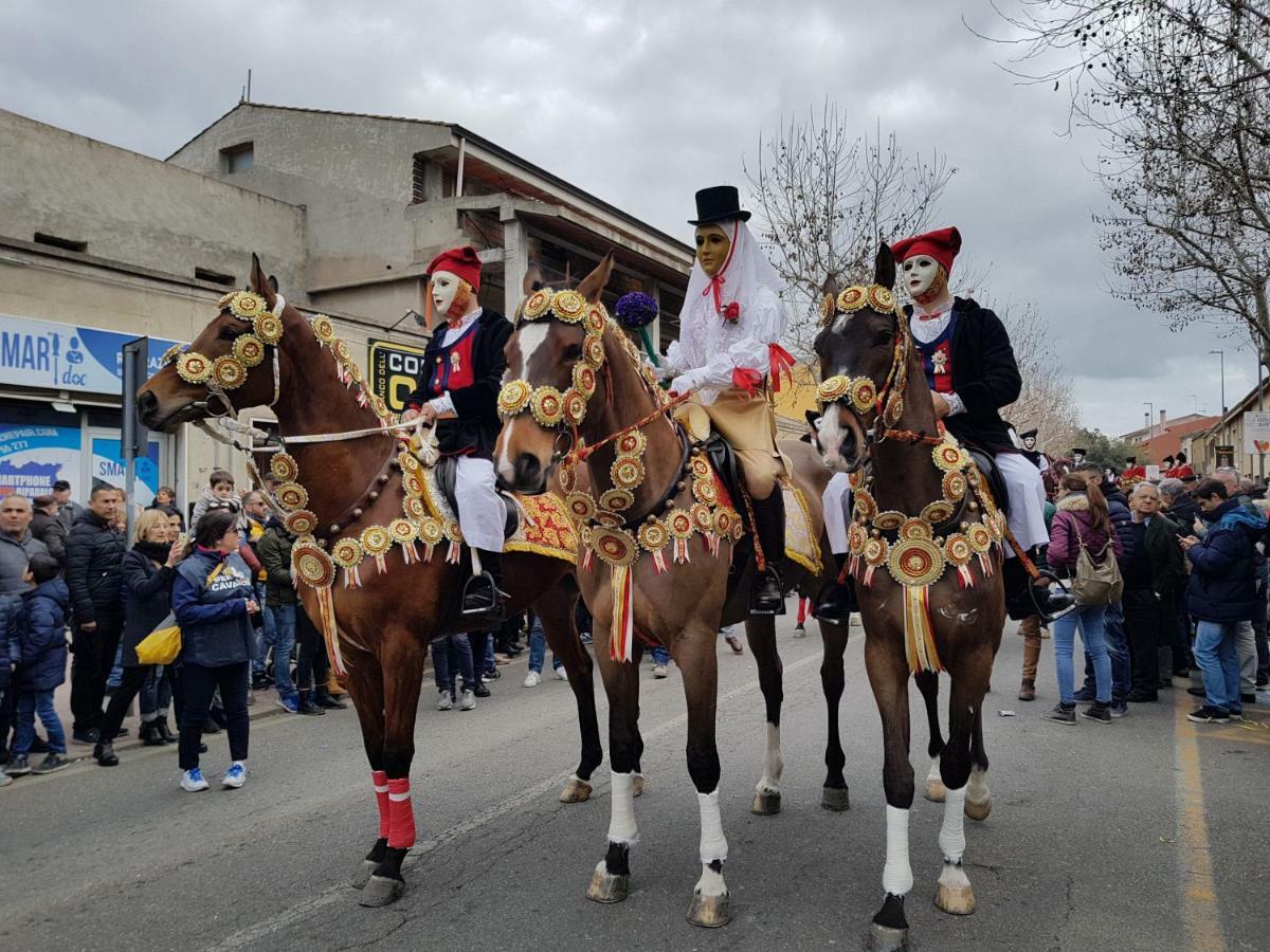 Appartamento Le Mansarde Oristano Extérieur photo